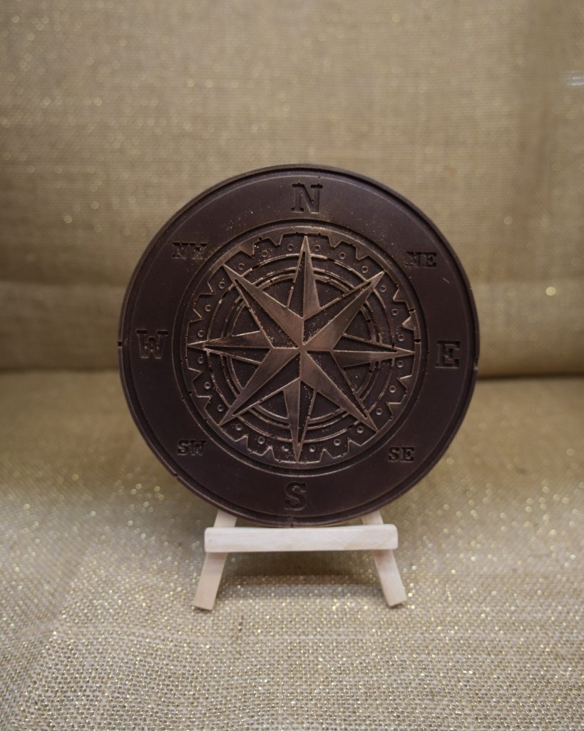 Médaillon en chocolat · Rose des vents