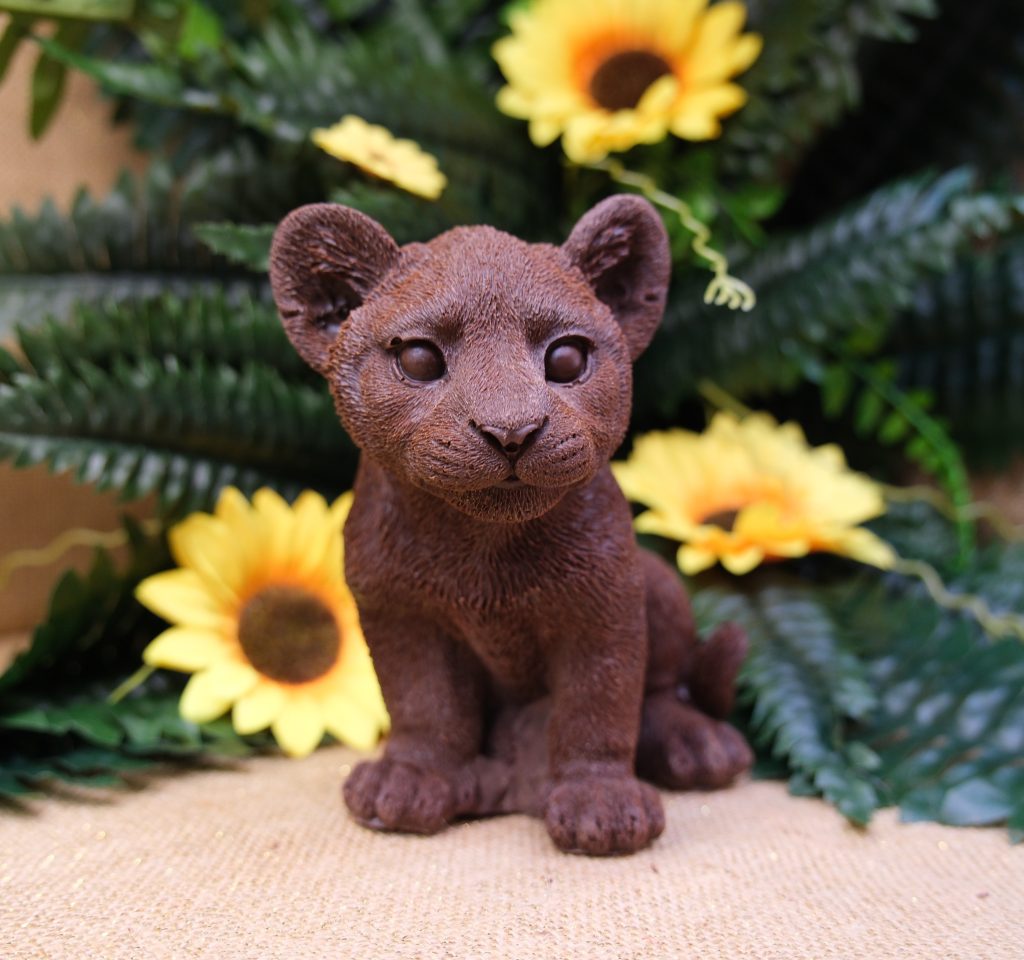 Sujet en chocolat · Lionceau